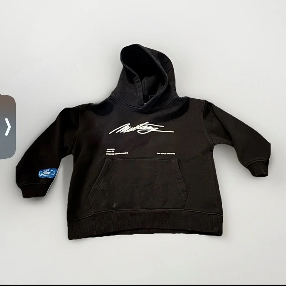 ZARA Boys Ford Mustang Black Hoodie Graphic Pullover Size 8–9